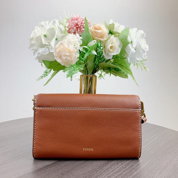 Fossil SHB3155210 Jori Wallet Crossbody IN Brown - Picture 3 of 8